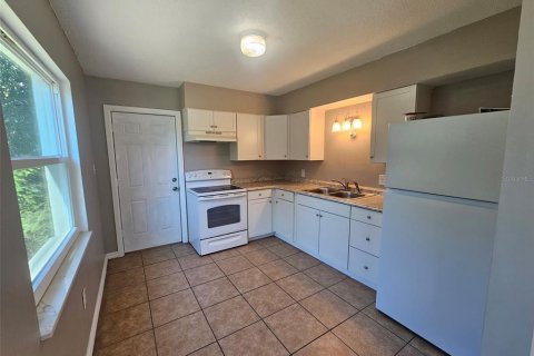 Appartement à louer à Bradenton, Floride: 2 chambres, 70.23 m2 № 2096932 - photo 4