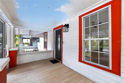 Casa en venta en Tampa, Florida, 3 dormitorios, 137.5 m2 № 2199940 - foto 2