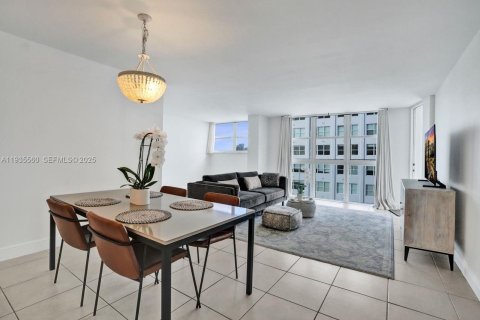 Condominio en venta en Miami Beach, Florida, 1 dormitorio, 87.33 m2 № 1993791 - foto 10