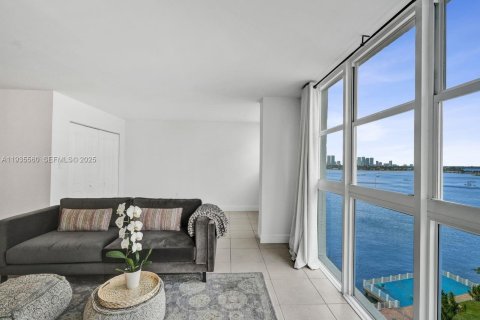 Condominio en venta en Miami Beach, Florida, 1 dormitorio, 87.33 m2 № 1993791 - foto 4