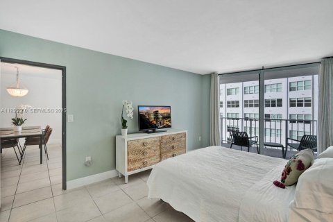 Condominio en venta en Miami Beach, Florida, 1 dormitorio, 87.33 m2 № 1993791 - foto 22