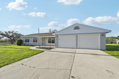 Casa en venta en North Port, Florida, 3 dormitorios, 149.2 m2 № 1444749 - foto 1