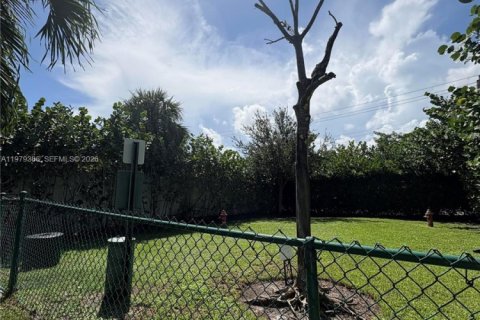 Снять в аренду кондоминиум в Форт-Лодердейл, Флорида 49.05м2, № 2049374 - фото 22