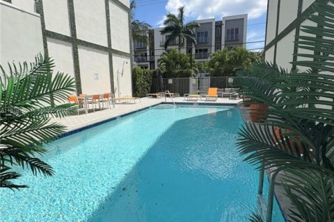 Снять в аренду кондоминиум в Форт-Лодердейл, Флорида 49.05м2, № 2049374 - фото 13