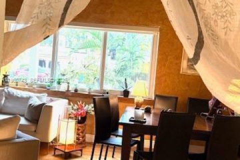 Купить виллу или дом в Майами, Флорида 3 спальни, 114.27м2, № 2018005 - фото 14