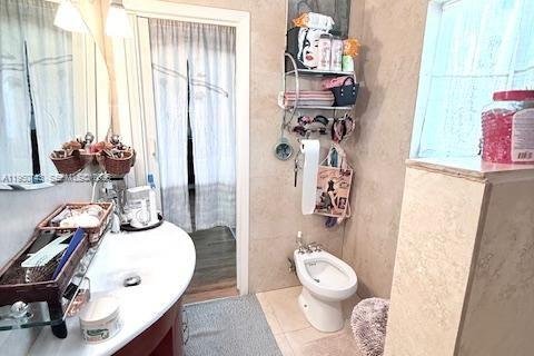 Купить виллу или дом в Майами, Флорида 3 спальни, 114.27м2, № 2018005 - фото 23