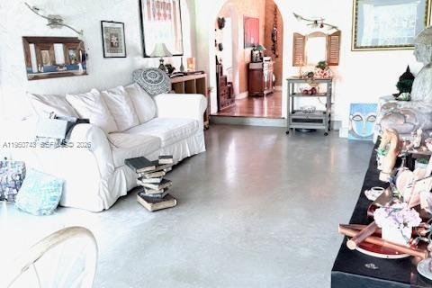 Купить виллу или дом в Майами, Флорида 3 спальни, 114.27м2, № 2018005 - фото 12