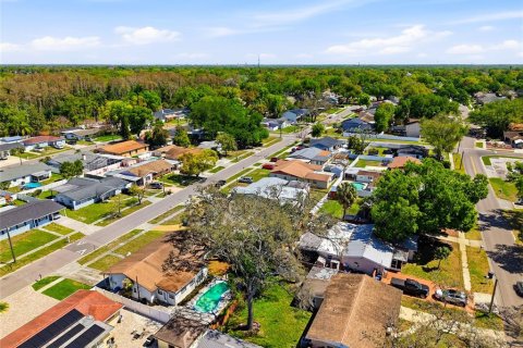 House in Tampa, Florida 3 bedrooms, 140.38 sq.m. № 2233469 - photo 27