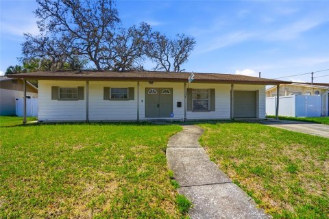 House in Tampa, Florida 3 bedrooms, 140.38 sq.m. № 2233469 - photo 3