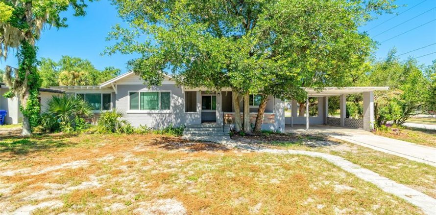 Casa en Tavares, Florida 4 dormitorios, 144.74 m2 № 1853838