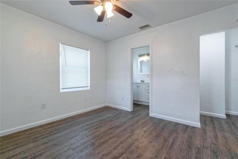 Casa en venta en Tavares, Florida, 4 dormitorios, 144.74 m2 № 1853838 - foto 19