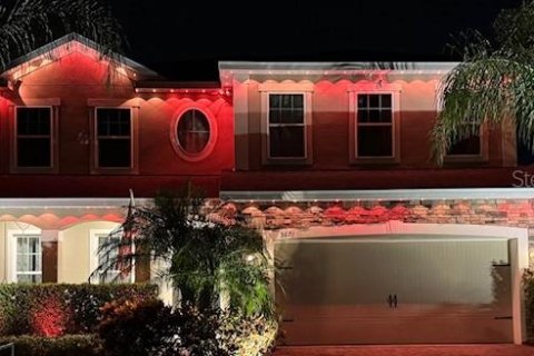 House in Sanford, Florida 4 bedrooms, 283.91 sq.m. № 1910563 - photo 27