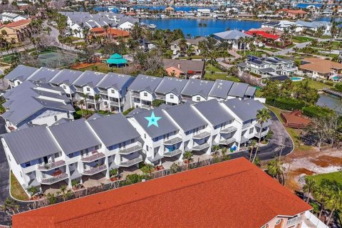 Touwnhouse à vendre à North Redington Beach, Floride: 3 chambres, 212.56 m2 № 1549278 - photo 2