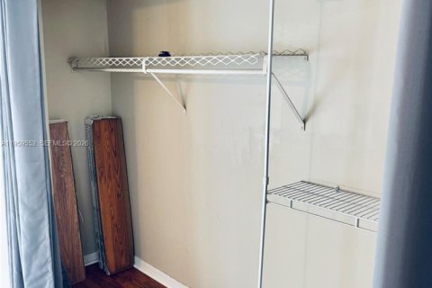 Condo in Deerfield Beach, Florida, 1 bedroom  № 2042327 - photo 26