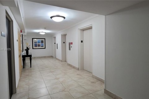 Copropriété à louer à Aventura, Floride: 1 chambre, 99.03 m2 № 1956664 - photo 20