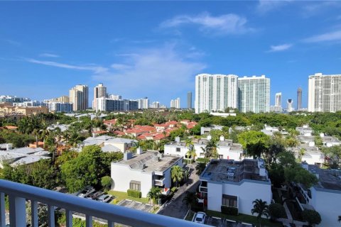 Copropriété à louer à Aventura, Floride: 1 chambre, 99.03 m2 № 1956664 - photo 10