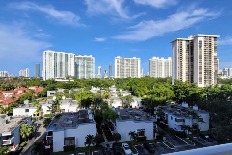 Copropriété à louer à Aventura, Floride: 1 chambre, 99.03 m2 № 1956664 - photo 9