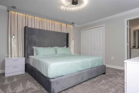 Townhouse in Kissimmee, Florida 4 bedrooms, 176.7 sq.m. № 2227040 - photo 18