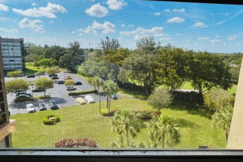 Copropriété à vendre à Pembroke Pines, Floride: 2 chambres, 91.04 m2 № 2089155 - photo 6