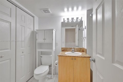 Touwnhouse à vendre à Aventura, Floride: 1 chambre, 79.8 m2 № 2439097 - photo 13