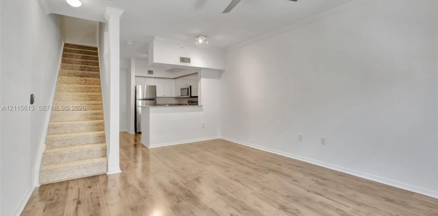 Touwnhouse à Aventura, Floride 1 chambre, 79.8 m2 № 2439097