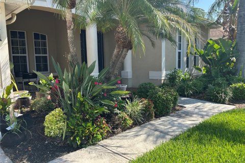 Villa ou maison à vendre à Wesley Chapel, Floride: 4 chambres, 328.87 m2 № 2277755 - photo 3