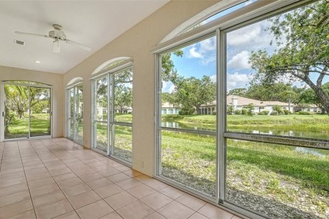 House in Sarasota, Florida 3 bedrooms, 179.12 sq.m. № 1792337 - photo 12