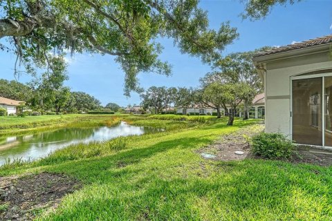 House in Sarasota, Florida 3 bedrooms, 179.12 sq.m. № 1792337 - photo 13