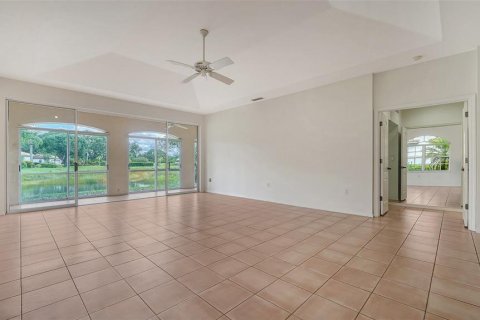 House in Sarasota, Florida 3 bedrooms, 179.12 sq.m. № 1792337 - photo 17