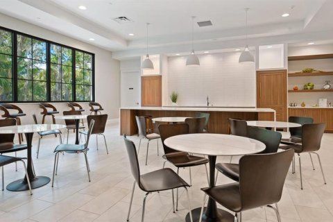 House in Sarasota, Florida 3 bedrooms, 179.12 sq.m. № 1792337 - photo 30