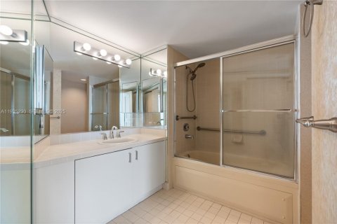 Купить кондоминиум в Авентура, Флорида 3 спальни, 190.91м2, № 1993405 - фото 22