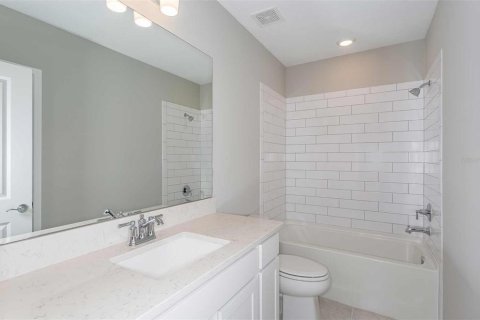 Casa en venta en Spring Hill, Florida, 4 dormitorios, 146.79 m2 № 1884776 - foto 9
