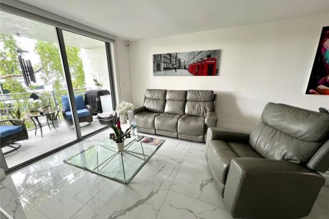 Condominio en venta en Miami, Florida, 2 dormitorios, 91.97 m2 № 1814018 - foto 14