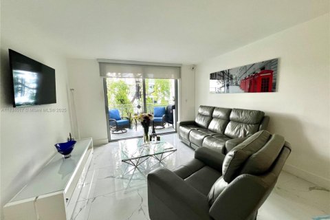 Condominio en venta en Miami, Florida, 2 dormitorios, 91.97 m2 № 1814018 - foto 13