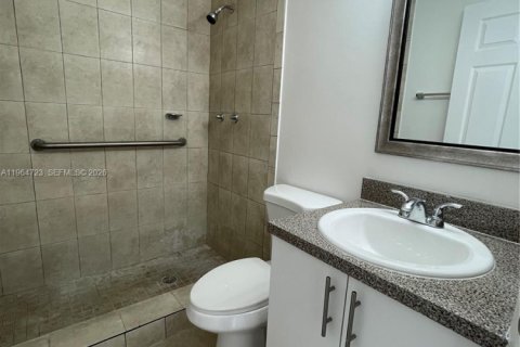 Touwnhouse à louer à Homestead, Floride: 3 chambres, 104.52 m2 № 2081137 - photo 9
