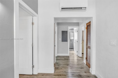 House in Key Largo, Florida 3 bedrooms, 92.16 sq.m. № 2020716 - photo 10