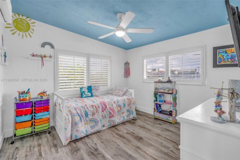 House in Key Largo, Florida 3 bedrooms, 92.16 sq.m. № 2020716 - photo 12