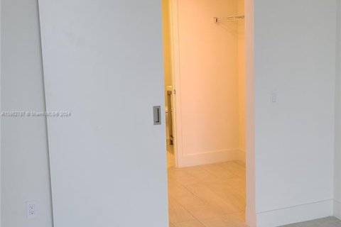 Studio in the Condo in Sunrise, Florida  № 7937 - photo 15