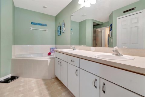 House in Groveland, Florida 3 bedrooms, 169.55 sq.m. № 1810097 - photo 20