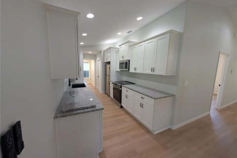 Casa en venta en Ocala, Florida, 3 dormitorios, 127.46 m2 № 2220594 - foto 3