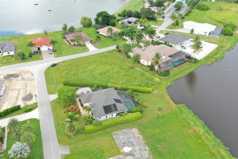 Land in Naples, Florida № 1950864 - photo 11