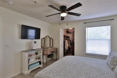 Condo in Port Orange, Florida, 2 bedrooms  № 1813036 - photo 19