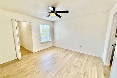 Condo in Port Orange, Florida, 2 bedrooms  № 1813036 - photo 18