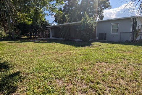 House in Port Charlotte, Florida 2 bedrooms, 98.1 sq.m. № 2277040 - photo 5