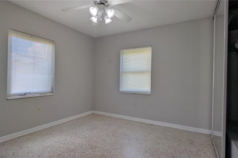 House in Port Charlotte, Florida 2 bedrooms, 98.1 sq.m. № 2277040 - photo 18