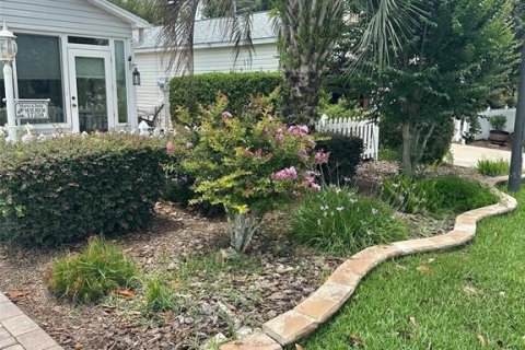 House in The Villages, Florida 2 bedrooms, 99.5 sq.m. № 2210557 - photo 2