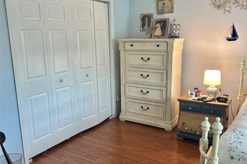 House in The Villages, Florida 2 bedrooms, 99.5 sq.m. № 2210557 - photo 18