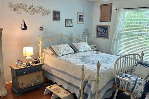 House in The Villages, Florida 2 bedrooms, 99.5 sq.m. № 2210557 - photo 16