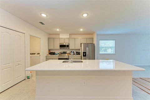 House in Port Charlotte, Florida 4 bedrooms, 174.1 sq.m. № 2136330 - photo 19