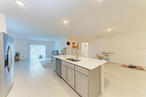 House in Port Charlotte, Florida 4 bedrooms, 174.1 sq.m. № 2136330 - photo 23